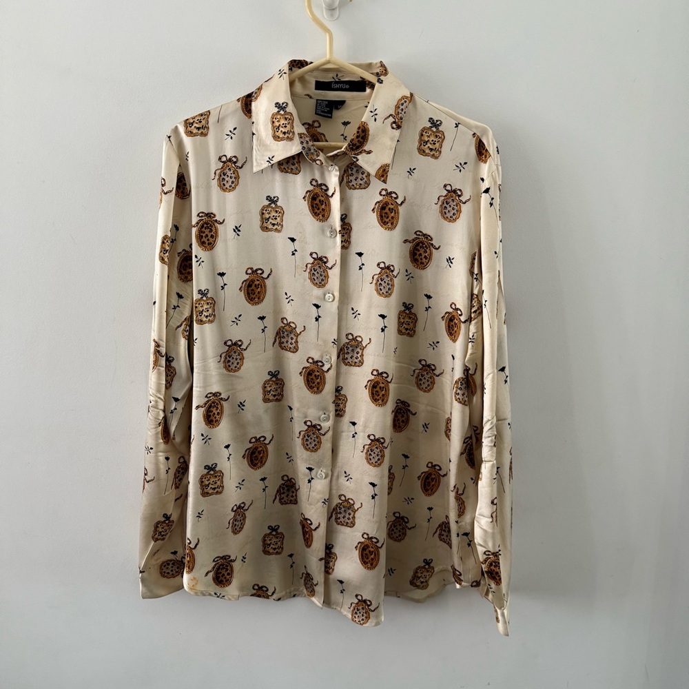 Ishyu 100% Silk Button down blouse